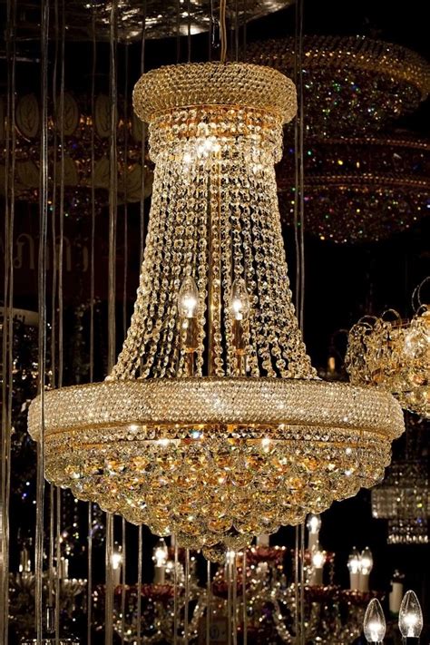 high end chandeliers for homes.